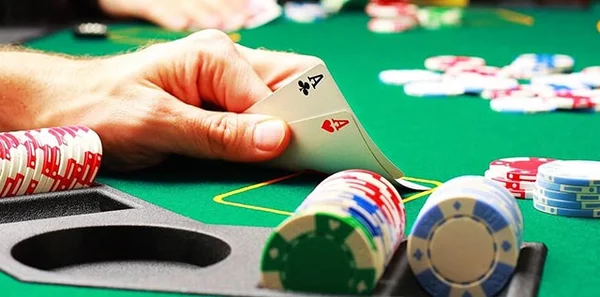 Cách chơi Poker có nhiều hành động khá nhau cho người chơi lựa chọn