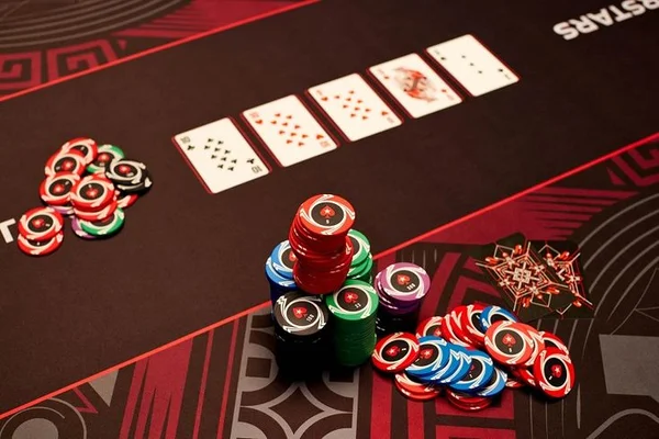 Game bài Poker có sự đa dạng trong các biến thể